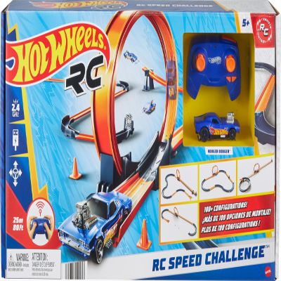 Hot Wheels Toy Car RC Set with 1:64 Scale Remote-Control Vehicle & 30+ Pieces of Race Track to Create Multiple Configurations