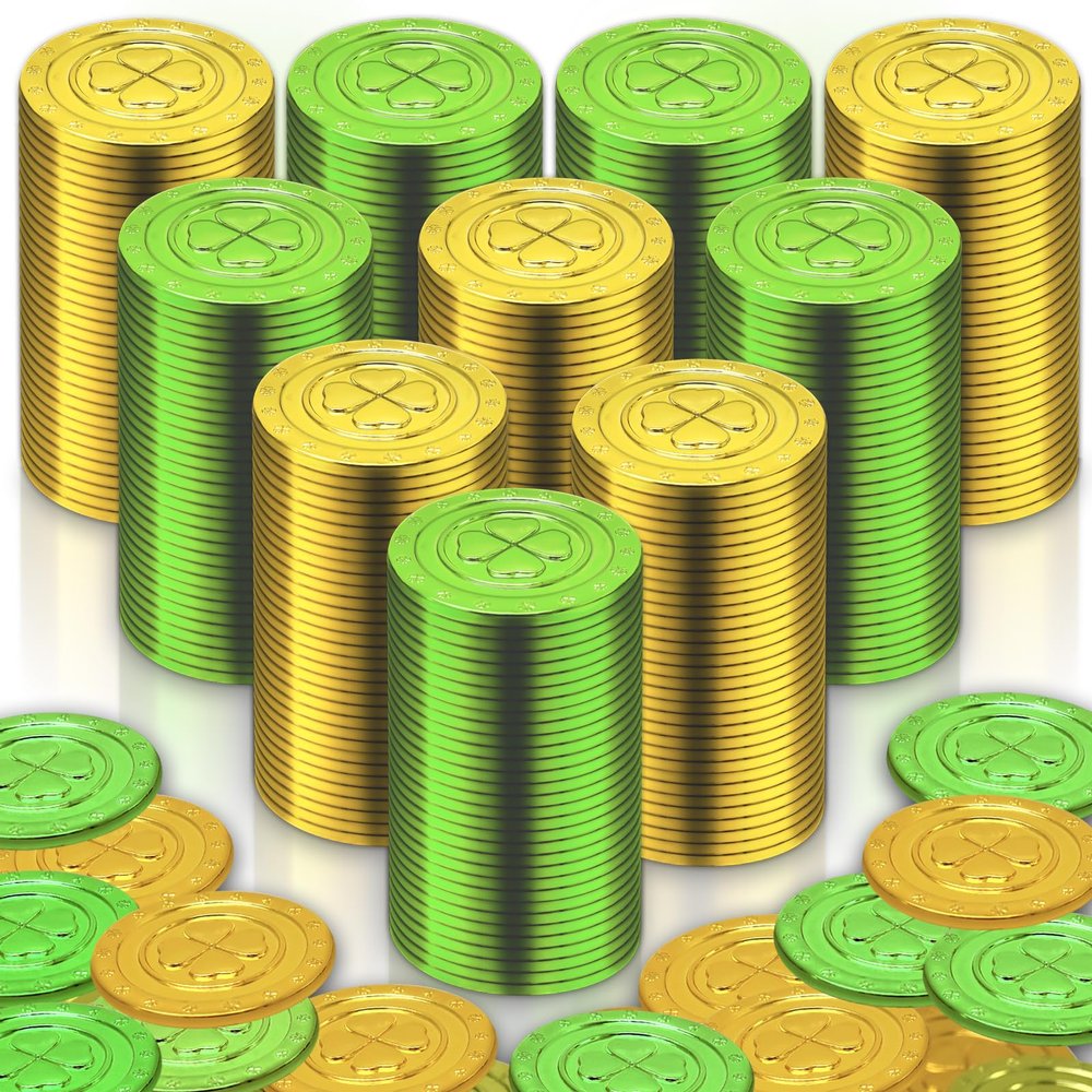 Olutacot 520 Pieces St. Patrick's Day Coins Plastic Clover Good Luck Coins Green and Gold Shamrock Coins for St. Patrick's Day Table Decorations Party Supplies