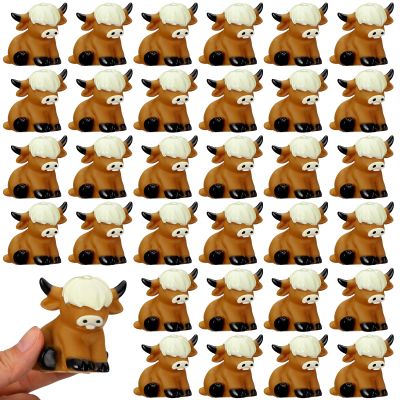 Halloscume 30 Pcs Highland Cow Party Favors Mini Brown Cows Floating Decorations Bath Rubber Water Highland Cow Figurines Bulk Figurine Statues Decor for Spring Summer Birthday Party