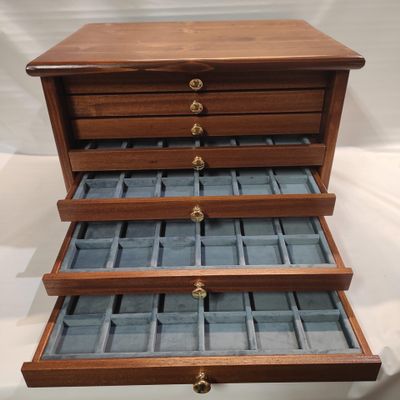 7C-NO-AV Italian Velvet Coins with 7 Drawers to Choose From