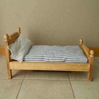 212 Main Doll Bed Natural