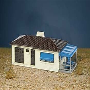 212 Main HO Ranch House - Cream & Brown