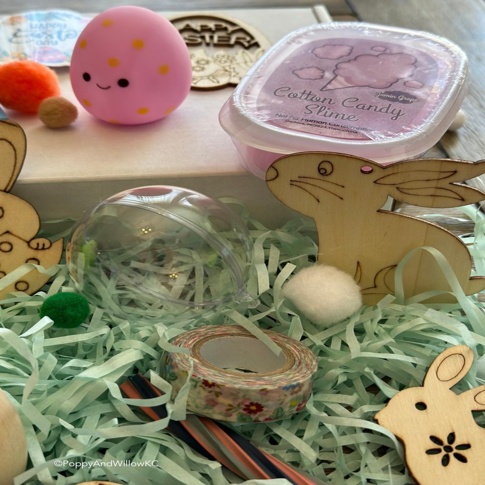 Easter Hippity Hop Kids' Arts & Crafts Kit | Bath Bomb, Easter Eggs, Painting/Wood Craft Projects, Cotton Candy Scented Slime, Bunny, Easter Gift, Birthday Gift, Children's Gift, Kids' Party Favor