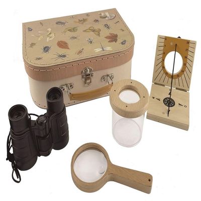 Egmont Toys Explorer case with wooden accessories
