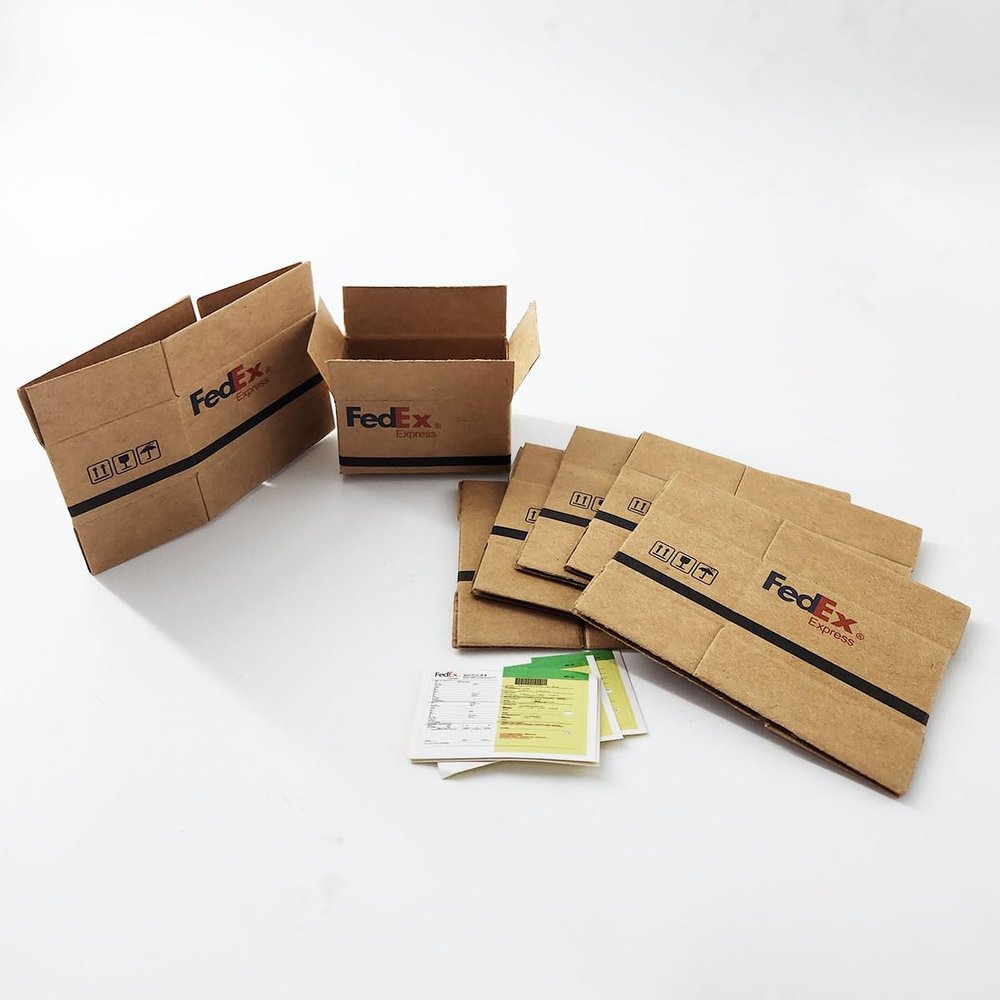 compactini Miniature DIY Set Shipping Boxes Sets 5P(Unfolded) with Shipping Labels 1:12 Scale Models Dollhouse Accessory Box Miniature (FX)