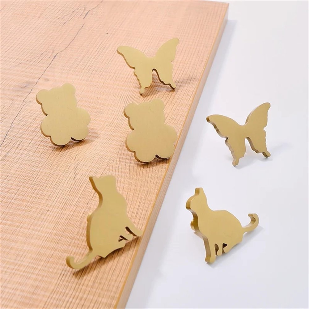 ACLDOYYV Brass Creative Bear Cat Butterfly Shape Furniture Drawer Knobs Cabinet Door Copper Single Hole Handle Children's Cartoon Handle 1Pcs (Color : Cat Left)