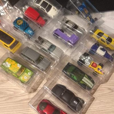 1/64 Scale Car Display Case, Matchboxes Wheels Toy Car Display Case, Toy Cars Storage Organizer, Display Case Compatible with Toy Cars, Clear Display Box, Dustproof Protection Showcase for Cars(#1)