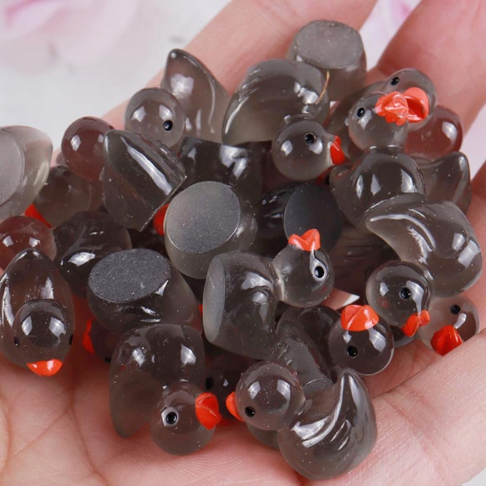 100pcs Mini Resin Black Duck,15 mm Dollhouse Dcor Glow in The Dark for Aquarium Decor Micro Fairy Garden Landscape Hide,Seek Party Toys,Easter Basket Stuffer, Gift for All Ages