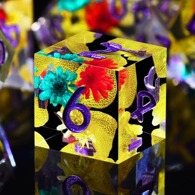 AUSTOR 7-Die DND Dice Set Handmade Sharp Edge Dice Resin Polyhedral Dice for Dungeons and Dragons RPG MTG Table GamesYellow Leaf