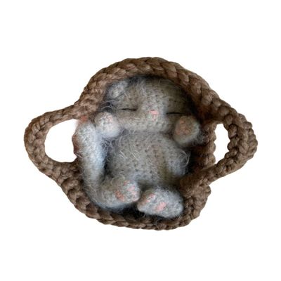 Fluffy Sleeping Kitten Grey toy. Realistic Newborn Cat in the brown basket | crib. Crochet Handmade Gift for Toddlers.