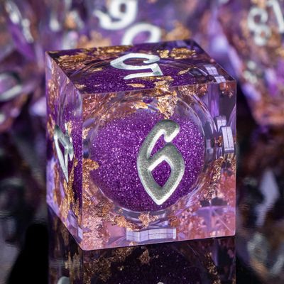 ARUOHHA Liquid Core DND Dice Set, 7pcs Resin Sharp Edged Dragons Dice RPG Role Playing Games, Silver Numbers Purple Dungeons Polyhedral Dice with Gift Box D20 D12 D10 D8 D6 D4