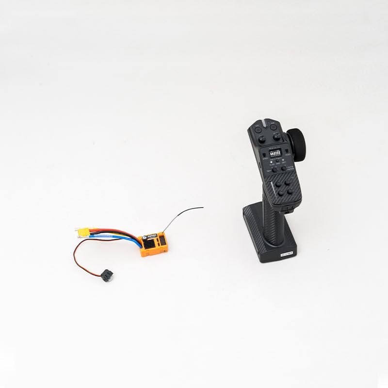 FMS FCX10 Rc Car Parts RC Crawler RC Trucks Parts Replacement Accessory for 1/10 Chevrolet K5 Blazer, Land Cruiser LC80: MG11 + R11D Transmitter Receiver Set