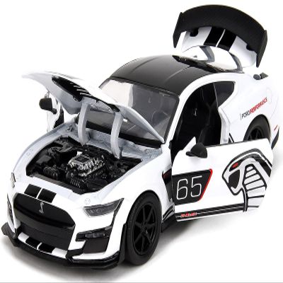 2020 GT500#65 White with Black Top and Stripes Performance Bigtime Muscle Series 1/24 Diecast Model Car Jada 35216