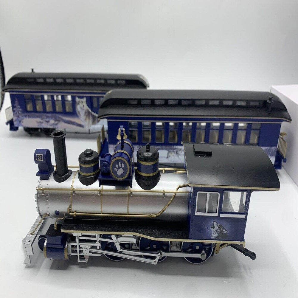 Silver Moon Express Locomotive w/Super Track Pack w/COA