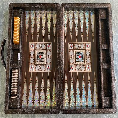 18-inch Premium Leather Backgammon Set for Adults, Crocodile Pattern Faux Leather Covering Vintage Board Game Bag Gift Ideas for Dad, Husband, Anniversary