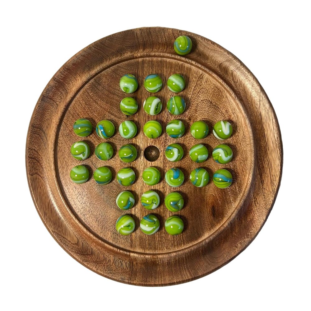 22cm Diameter wooden SOLITAIRE BOARD GAME with GREEN LEPRECHAUN GLASS MARBLES