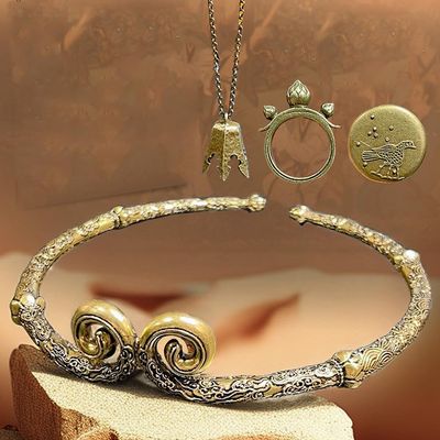 DOUDOUR Black Myth: Wu Kong 4-Piece Limited Collector's Edition Set for Collectors and Gamers,1 Constricting Headband, 3 Piece Jewelry Set