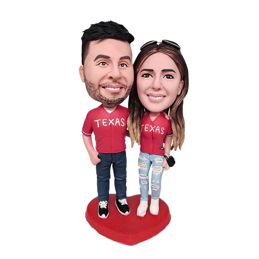 Custom Bobblehead Figurines of Couple in Texas Shirts 6 inches Toy for Private Collectibles Sculpture Handmade Clay Figurine