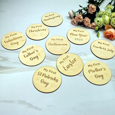 10pcs Baby Holiday Wooden Milestones,DIY Baby First Holiday Milestone Signs,Milestone Cards for Newborn Baby Photo Props, Pregnancy Baby Shower Party Gift Supplies