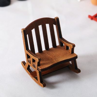 1 Pc Dollhouse Retro European Wooden Rocking Chair Mini Christmas Decoration (Wood)
