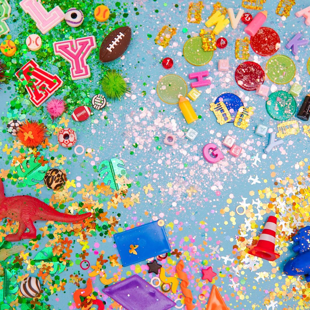 Glo Pals Fun Fillers Sensory Play Accessories Pack, Themed Accessories for Sensory Bins (Explore + Learn) - Valentine Day Gift