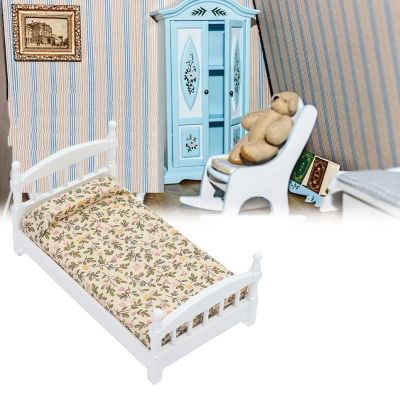 1:12 Doll House Bed, Wooden Doll House Bed,Miniature Furniture Dollhouse,Wooden Miniature Bedroom Furniture Set with Mattress Pillows