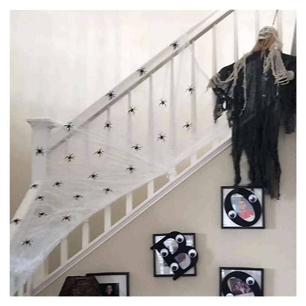 ASDJKL Holiday Decoration 50pcs/Lot Halloween Spiders Decorations,Small Black Plastic Spiders,Fake Spider Prank Toys,Luminous Spider,Haunted House Decor Halloween Decorations(Luminous)