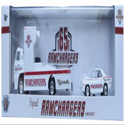 M2 Machines 1966 Dodge L600 COE & 1971 Plymouth Hemi Cuda, 9600 pcs Worldwide