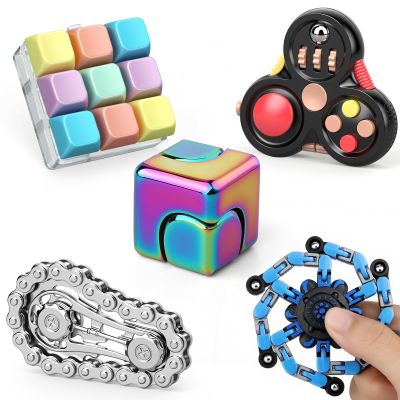 5 Pcs Fidget Toys Adults & Teen Metal Cube Spinner Figit Chain Ring Cool Gadgets Fidgeting Pad Keyboard Office Desk Toy Stress Relief Sensory Items for Autism ADHD Anxiety Stocking Stuffers Boys Men
