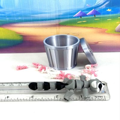 3D Printed Articulated Racoon with Trash Can, Gray Black and WhiteAnimal Racoon Toy, Wild Life Animal Raccoon Figure, Desktop Toy Fidget Toy for ADHD Autism IHWAR001 (Small - 3.25 Inches)