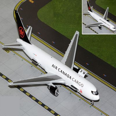 GeminiJets G2ACA1270 Air Canada Cargo Boeing 767-300F (Interactive Series); Scale 1:200