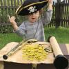 Dingion 100 Pcs Plastic Gold Coins Set Pirate Coins Fake Toy Tokens Treasure Coins Reward Gifts Replica Spanish Doubloons for Board Games Pirate Treasure Chest Party Favors(Golden) view 3