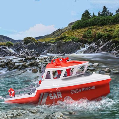 Ssccgym RC Jet Boat Remote Control Boat Port Tugboat Watercraft 8km/h 1/12 Scale 2.4Ghz 4CH for 14y+ Beginners on Lake Pool RTR/White