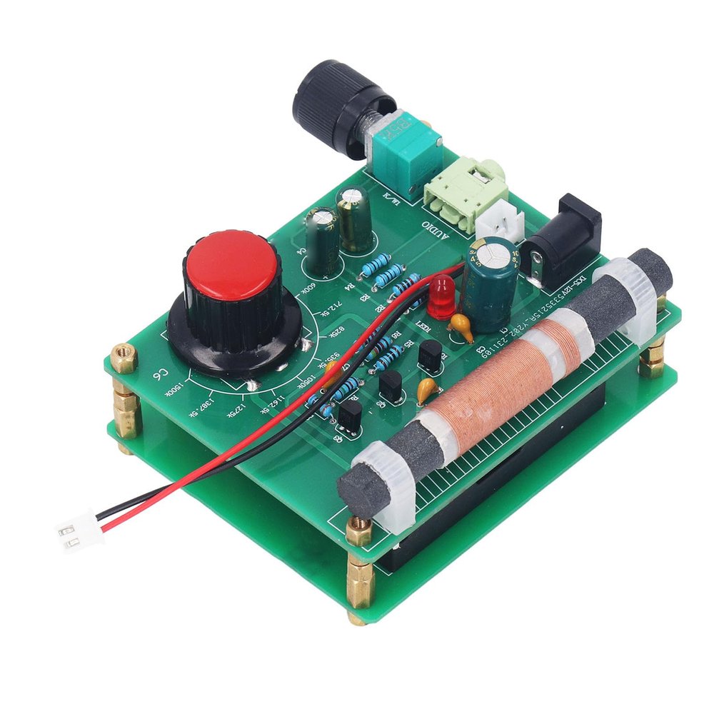 AM Transmitter Compact Modulation Range 600KHz to 1500KHz