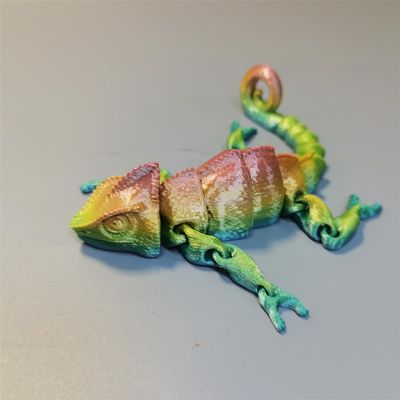 3D Printed Chameleon Toy Ornament Christmas Multicolor Animal Full Body Joints Movable Ornament Quirky Gift for Friends 19.5cm/7.67in (Rainbow Color (Color Effect Random))