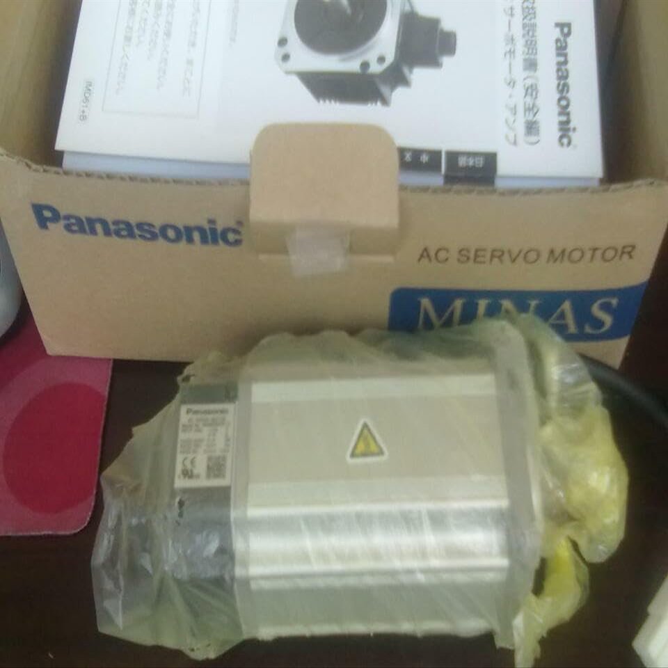 1PC for Panasonic MHMD042P1C AC Servo Motor New