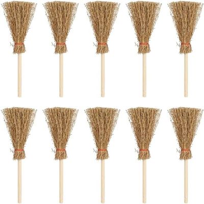 10Pcs Mini Brooms, Witch Straw Brooms, Doll House Dollhouse Accessories Props Miniature Artificial, Mini Furniture Halloween Decoration Accessory for Costume Cosplay Party, Decorations