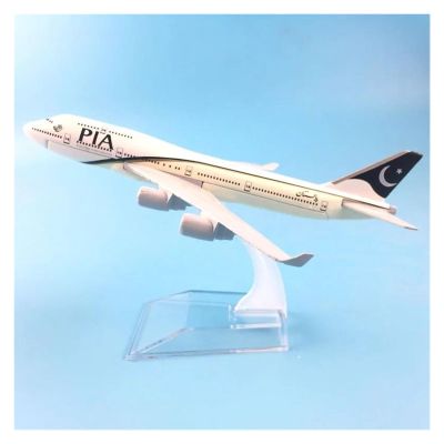 Scale Aircraft 16cm 1/400 for Air Pakistan PIA B747 Aircraft Model Diecast Alloy Metal Scale Plane Model Decoration Office Suitable for Display
