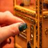 New Wave Toys Zoltar Speaks Mini Replica Fortune Teller Machine, Fully Animated 1/6 Scale with Card Dispenser, USB-C Rechargable view 3