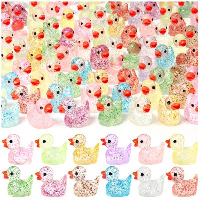 100 PCS Mini Glitter Ducks, Tiny Resin Ducks Plastic Animal Figures for Dollhouse, Garden, Micro Landscape, Home Outdoor Party, Aquarium Decor