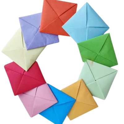 NATOTI 10 Pcs Korean Traditional Play Game, Paper Flip Korean Game, Portable Four-Corner Cardboard, Multicolor Hard Cardboard Paper Game Party Supplies Game