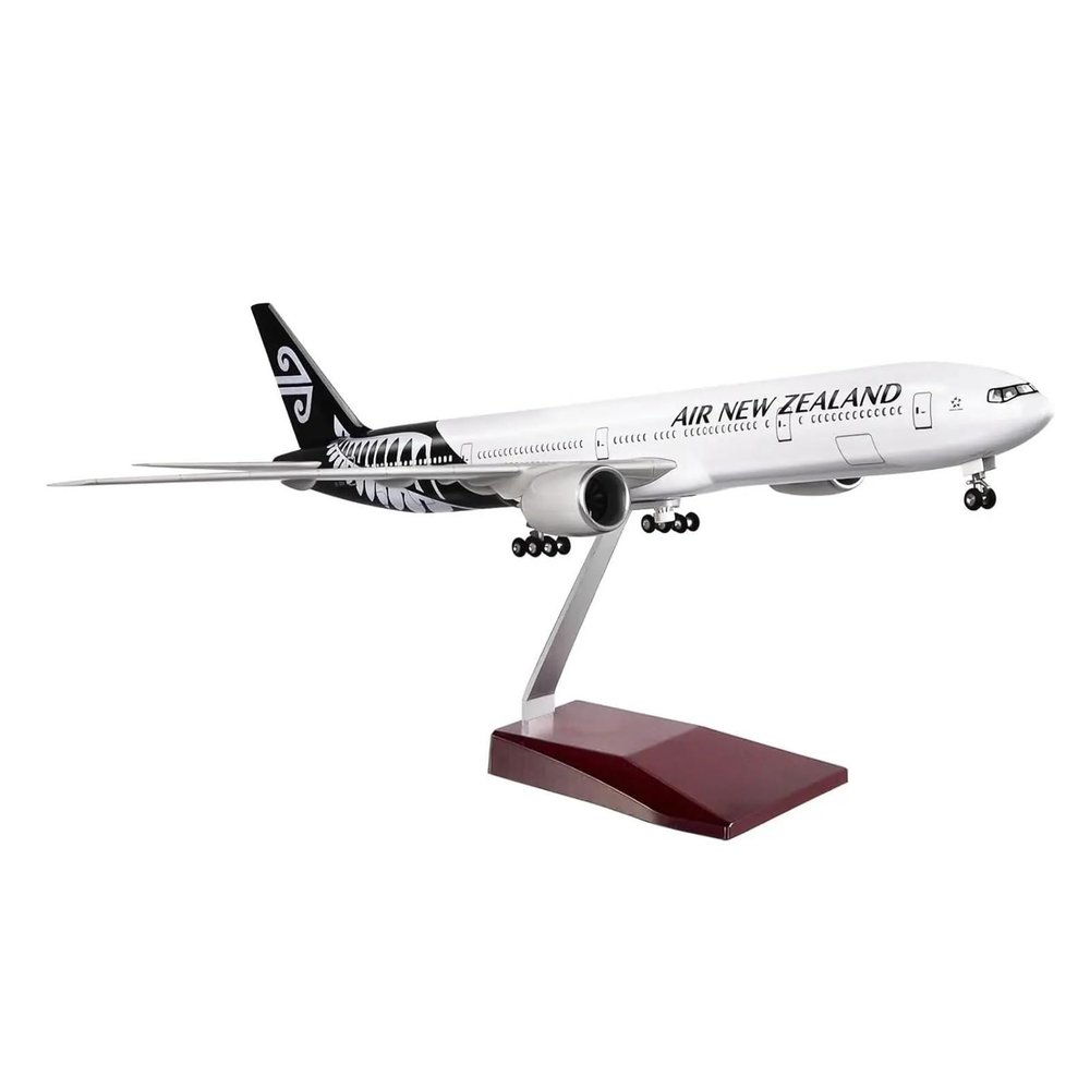 LIUSANGLIU Scale Aircraft 1:130 for New Zealand B777 Aircraft Model with LED Lights Passenger Aircraft Model Decoration Office Suitable for Display(No Light)