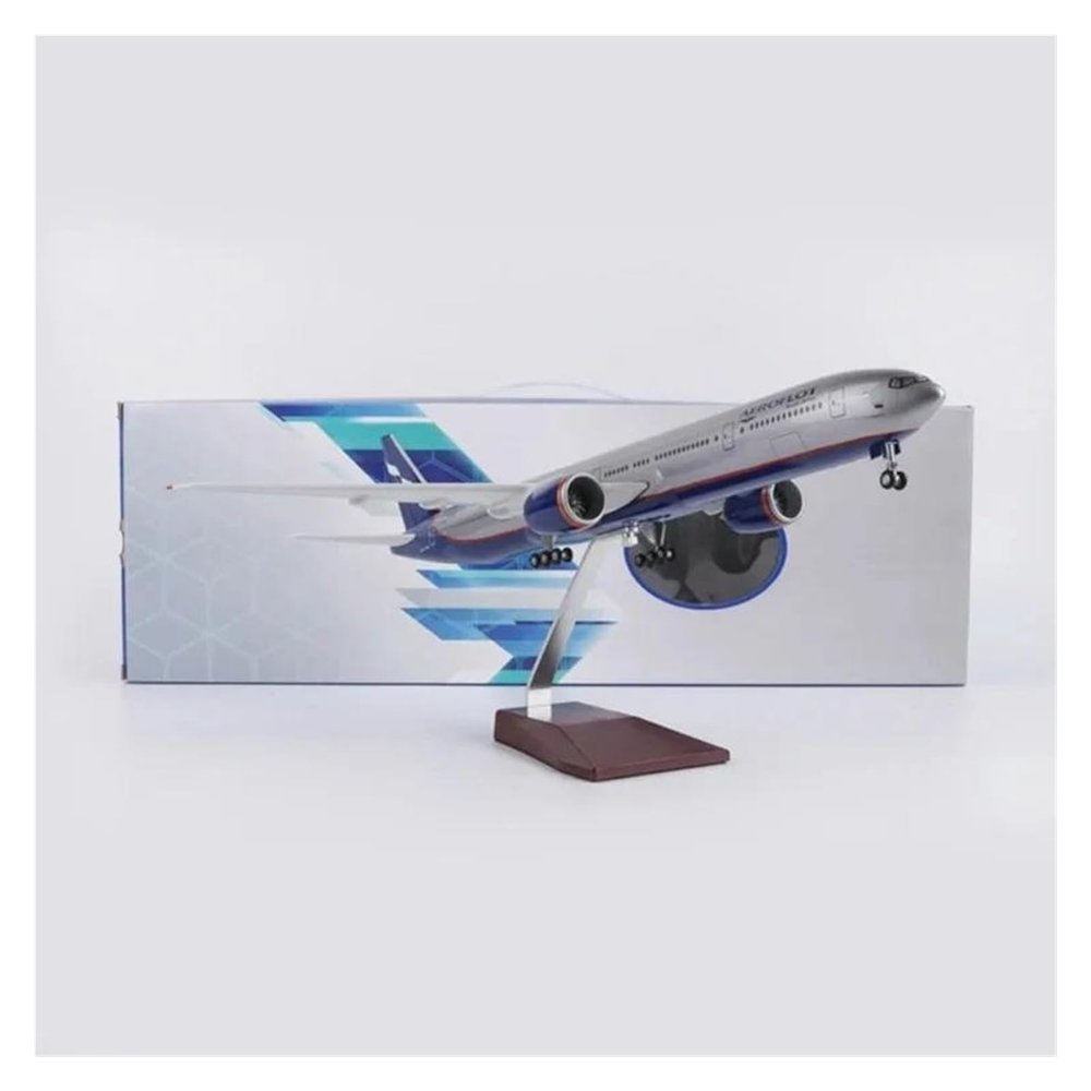 LIUSANGLIU Scale Aircraft 47cm 1:157 for 777 Airplane Model Russia Boeing B777 Airpline Model Die-cast Aircraft with LED Lights Gifts Suitable for Display(with Light)