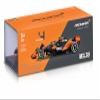 Bburago 1:24 Scale 2024 Formula Race McLaren MCL38 Diecast Vehicle with Helmet, Norris #4 view 4