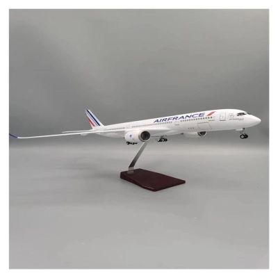 Scale Aircraft 1:130 for Air France Airlines A350-900 Plane Models Diecast Airplanes with LED Light Decorative Souvenirs Suitable for Display(with Light)