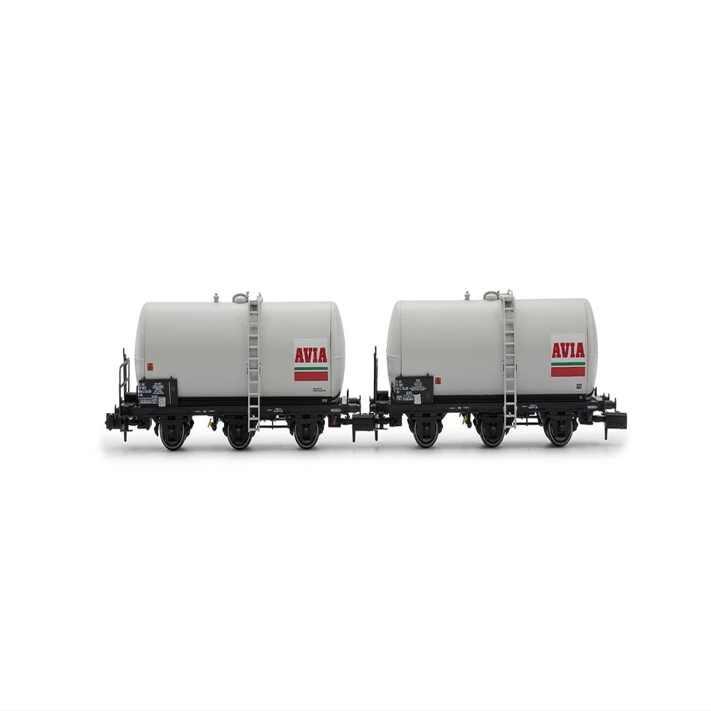 Arnold HN6676 Sncf, 2-Unit Set of 3-Axis Tanker Wagons, Avia, Epiv Freight Wagons