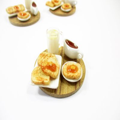 1:12 Dollhouse Miniature Food Toast Bread with Milk Wooden Board Breakfast 16978