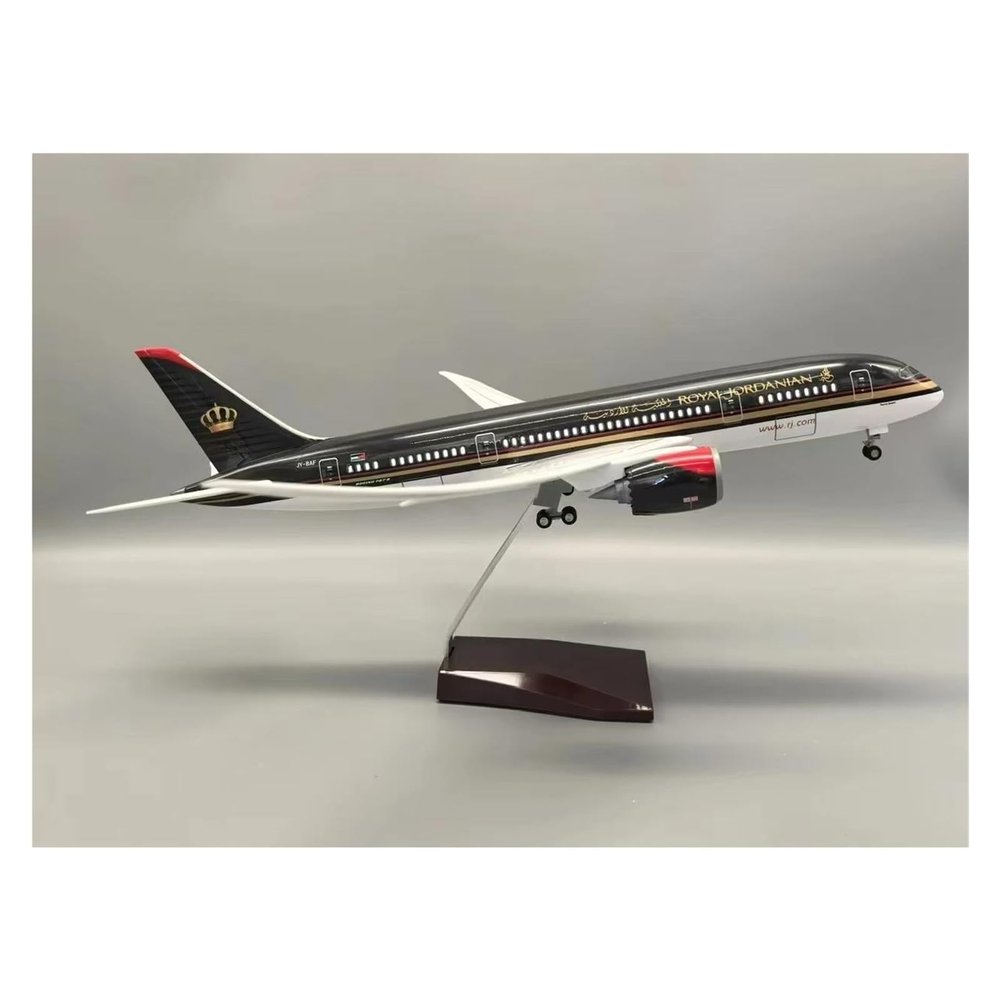 LIUSANGLIU Scale Aircraft 47CM for B787 Jordan Air Airline Model Plane Plastic Resin Aircraft Model Collectible Souvenirs Suitable for Display(with Light)