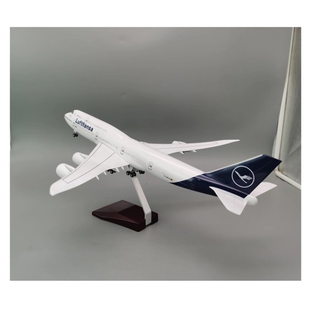 Scale Aircraft 47CM 1:150 for Lufthansa Airlines 747-8 Boeing Aircraft Diecast Airplanes LED Light Finished Model Suitable for Display(with Light)