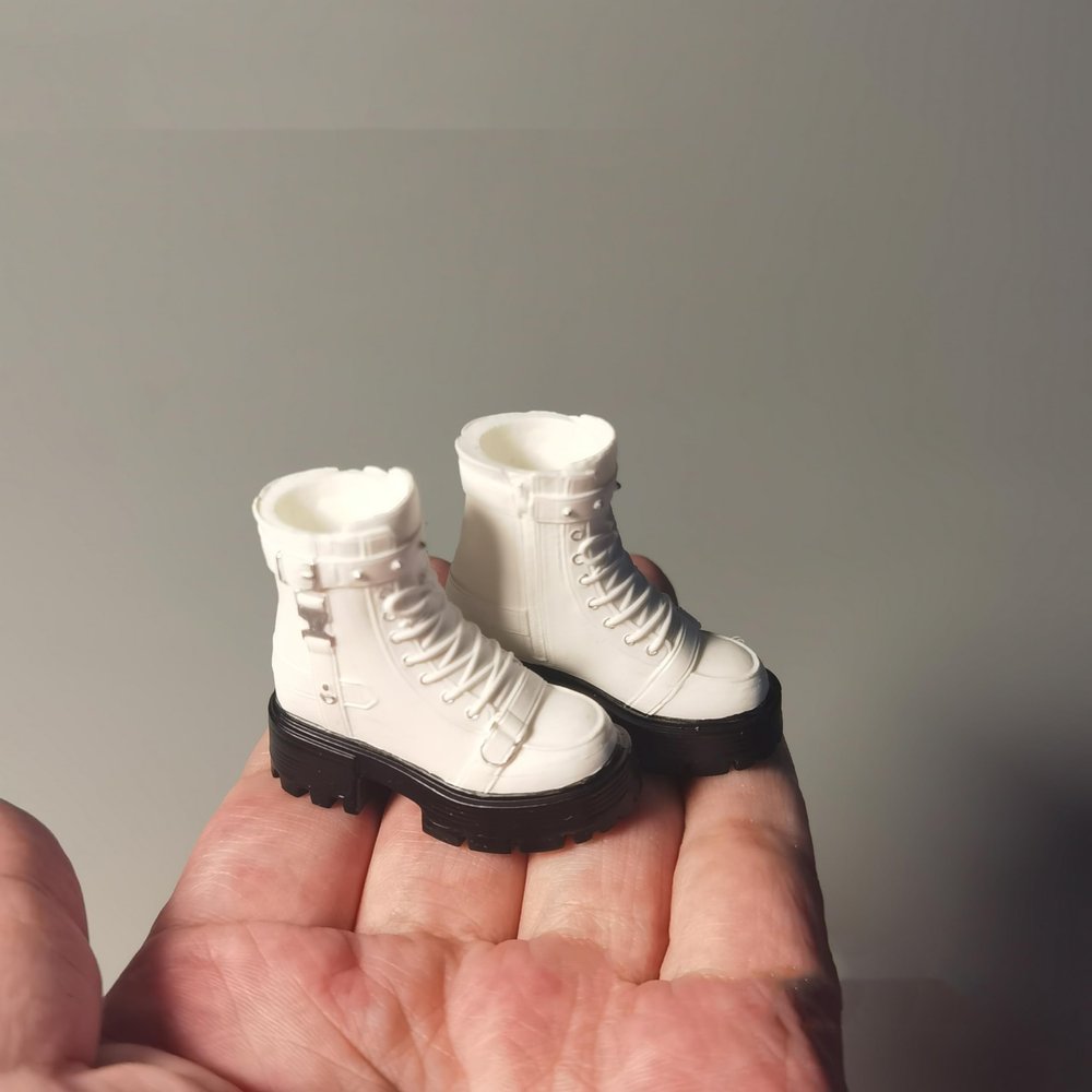1/12 Scale Female Figure Shoes Martin Boots Model for 6-inches Action Figure Body Doll, 1/12 Action Figure Female Punk Biker Short Boots Thick Bottom Shoes Match Accessory (White)